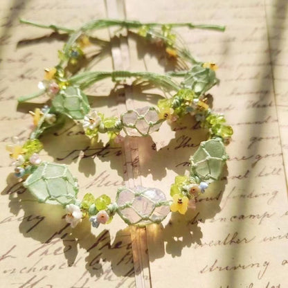 Green Floral Wreath Crushed Stone Bracelet